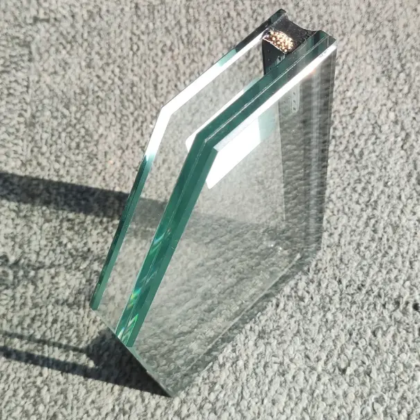 Есіктер мен терезелерге арналған оқшауланған шыны